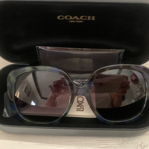 Women’s Coach Square Sunglasses/BlueTortoise - Picture 7 of 8